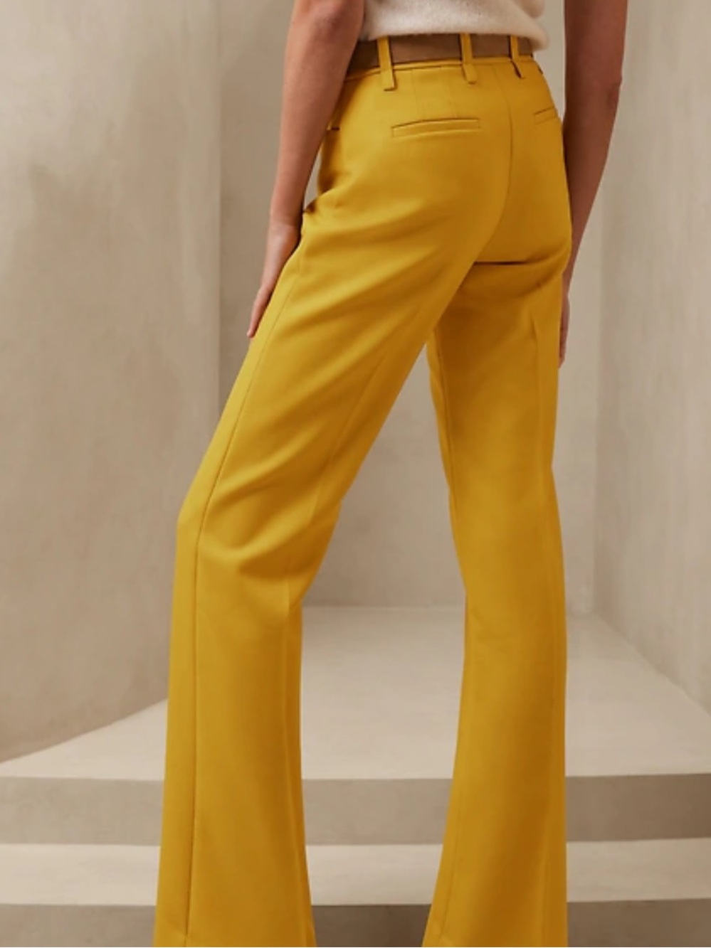 New! Banana Republic Yellow "Logan" Dress Pants - Classic Tailored Fit 4R